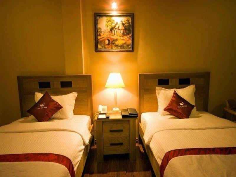 Ha Tien Hotel Esterno foto