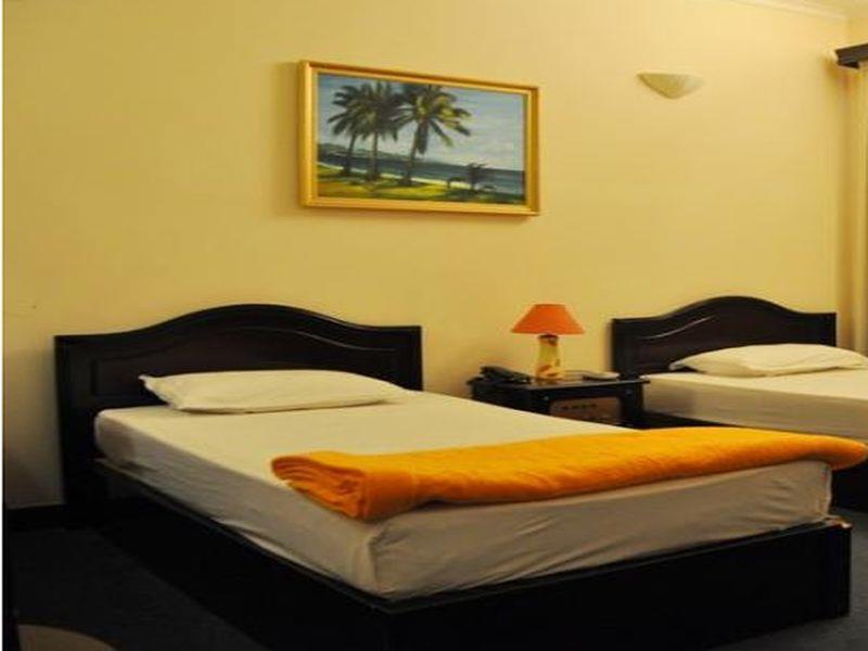 Ha Tien Hotel Esterno foto